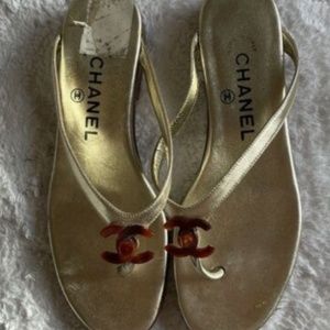 Gold Chanel Flip Flops Slides Shoes 7 37 Tortoise Shell CC Turnlock Leather